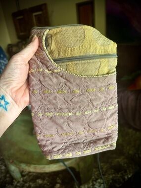 Quilted Two-Tone Crossbody Pouch - lite purple & subtle lime.